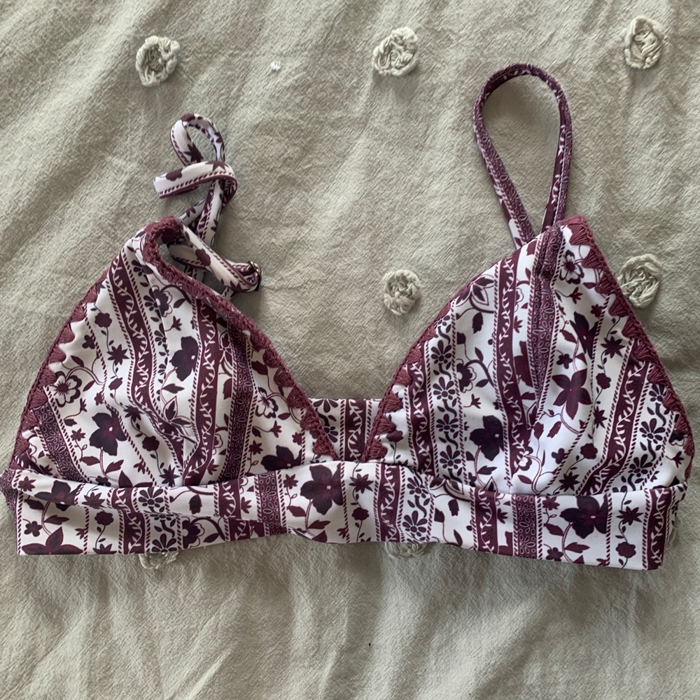 Tillys bathing suit top